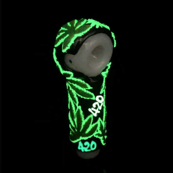 Cannabis Garden Dry Pipe Glow in Dark - Image 2