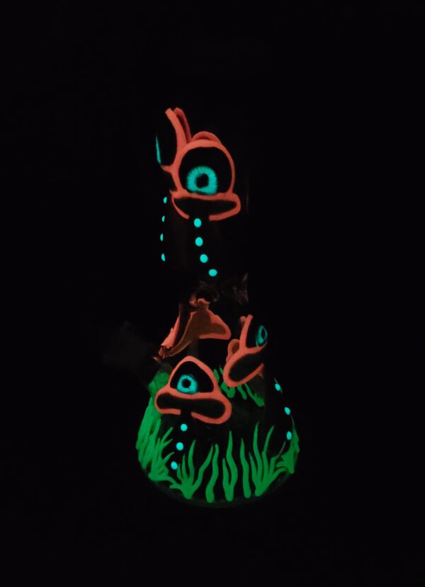 Glowing Magic Mushroom Bong - Image 2