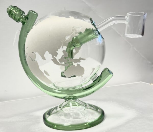 Earth Globe Bong - Image 3