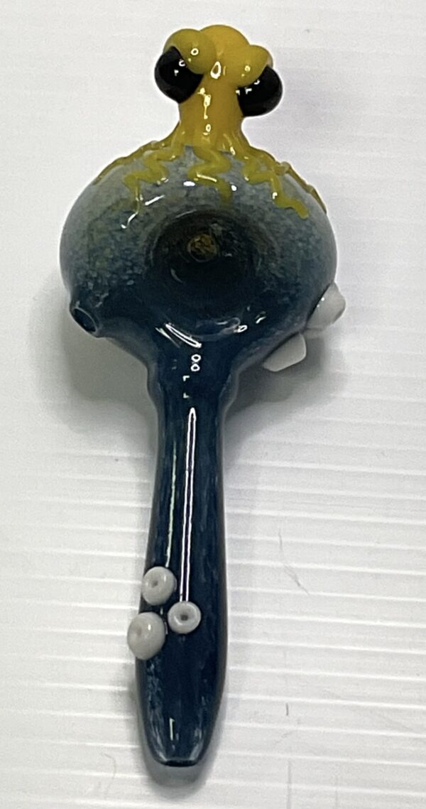 Intent glass octopus pipe - Image 3